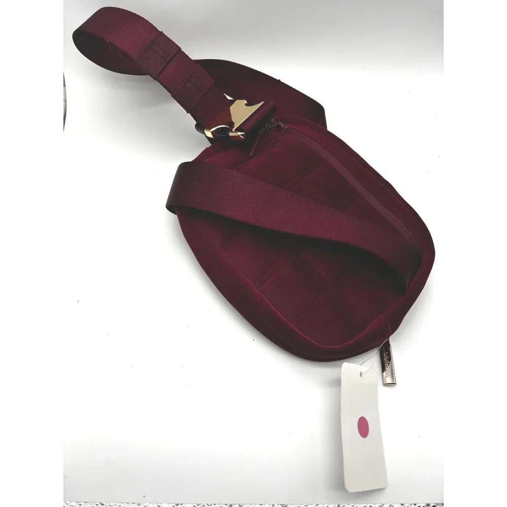 RARE Lululemon Everywhere Belt Bag Womens 1L Maroon Quilted Velour Gold Hardware